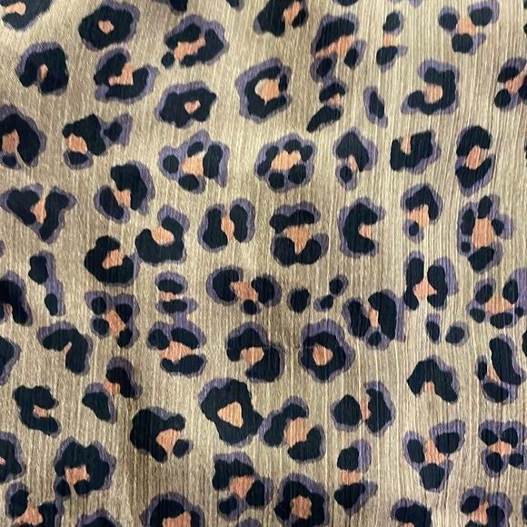 Cece Leopard Print Off-Shoulder Top - Picture 4 of 6